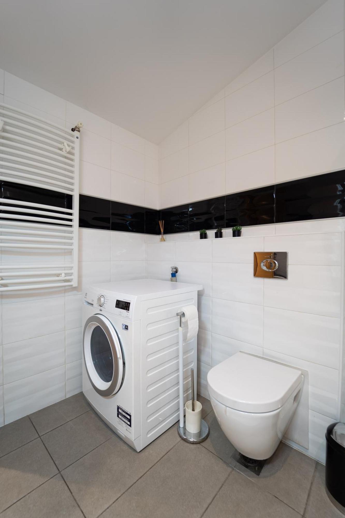 F9 And New F9 Apartment ซาเกร็บ ภายนอก รูปภาพ
