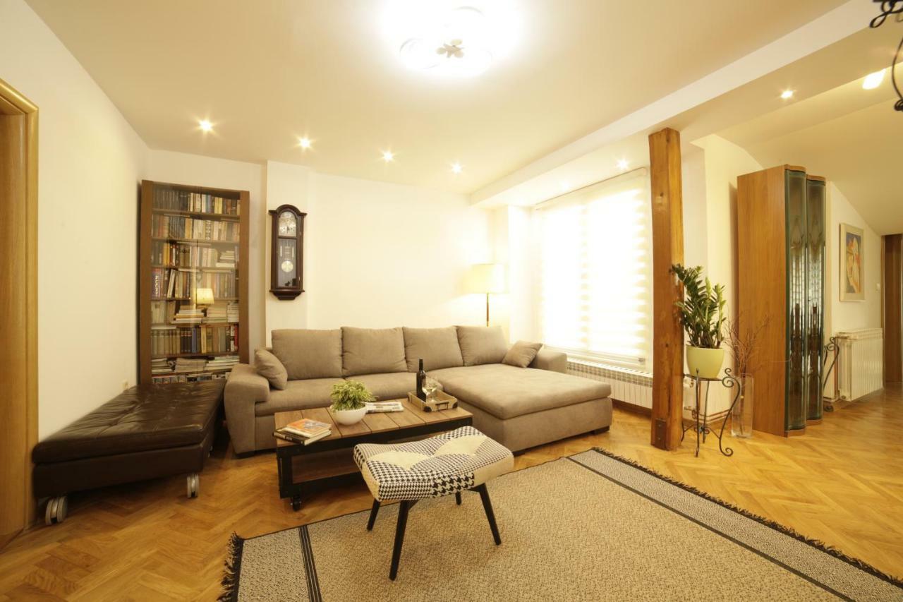 F9 And New F9 Apartment ซาเกร็บ ภายนอก รูปภาพ